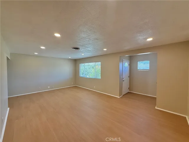 $1,950 | 1100 Val Monte Drive, Hemet, CA 92543