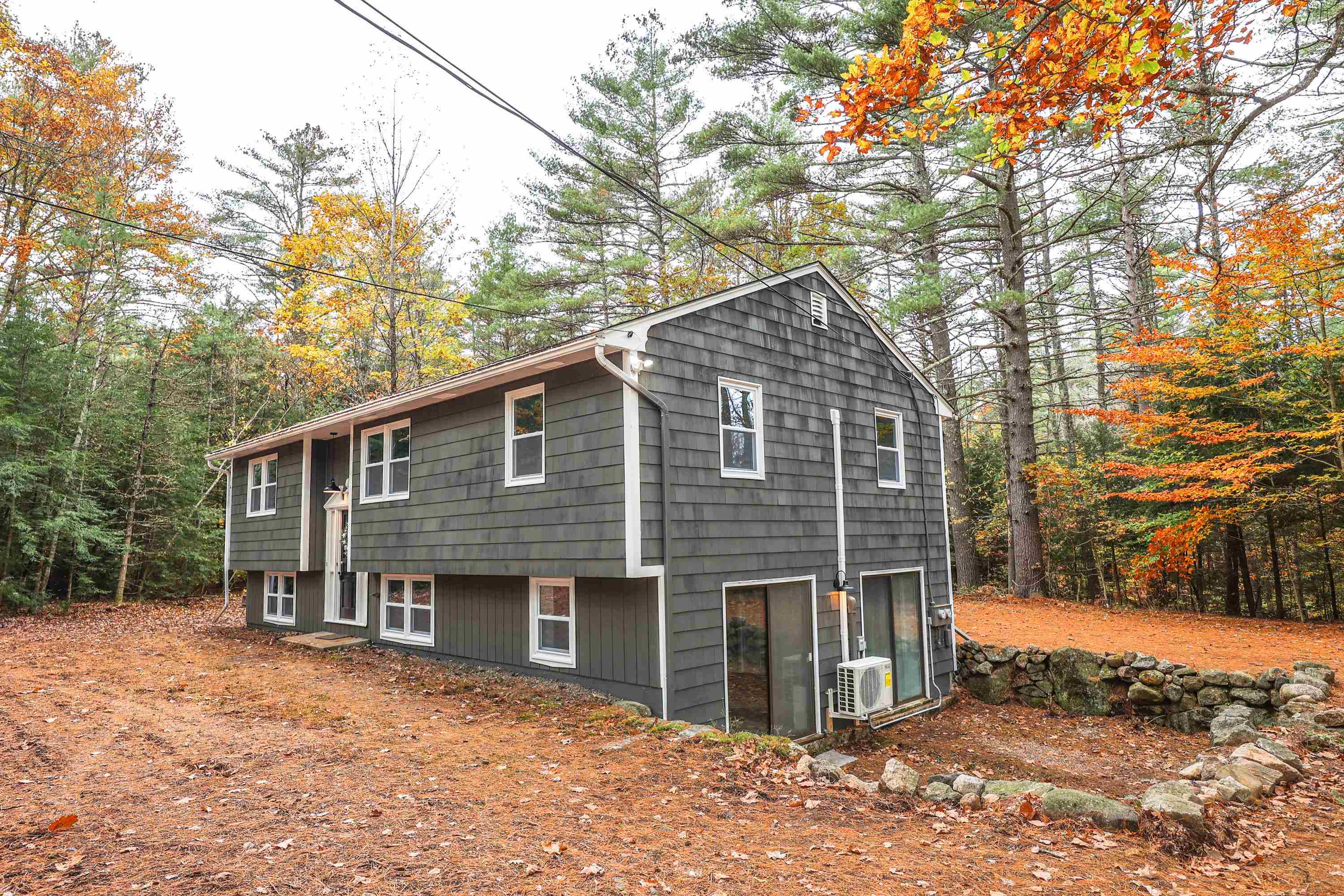 62 Deerfield Road Raymond, NH 03077 - Photo 2 of 32