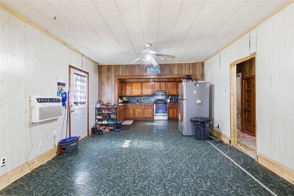 17263 Highway 101 Iowa, LA 70647 - Photo 5 of 19