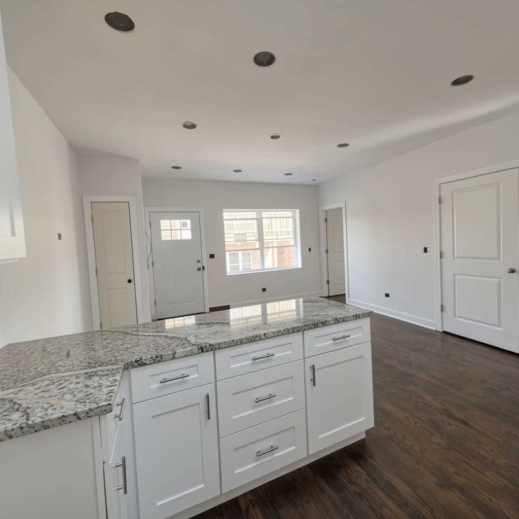 3726 North Racine Avenue, Unit CH Chicago, IL 60613 - Photo 4 of 7 Gallery Image 4