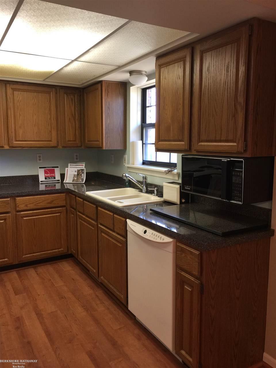 21500 Middlebelt Road Farmington Hills, MI 48336 - Photo 5 of 49