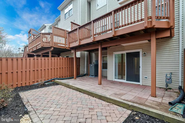 $3,900 | 1707 Stuart Pointe Lane, Herndon, VA 20194