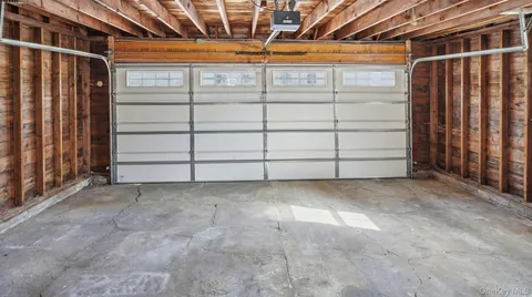 $774,999 | 94 Fairview Avenue, Bayport, NY 11705