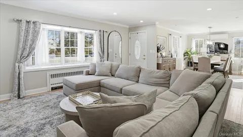 $774,999 | 94 Fairview Avenue, Bayport, NY 11705