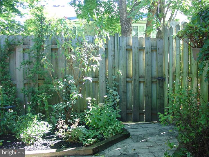 35 Cameron Court Princeton, NJ 08540 - Photo 13 of 13 Patio