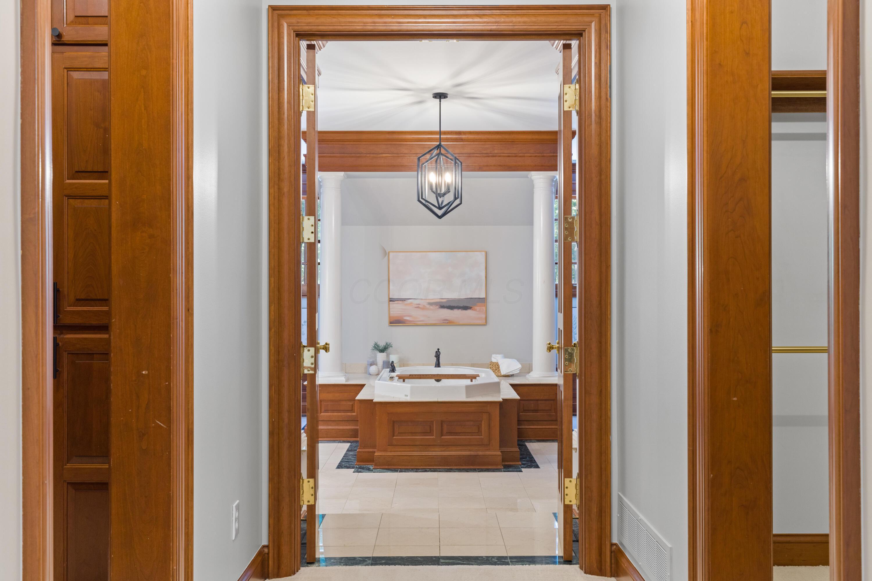 5455 Plantation Road Sunbury, OH 43074 - Photo 80 of 176 Primary Bath