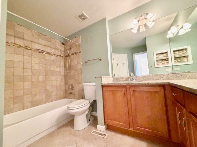 627 Cobblestone Court Elgin, IL 60120 - Photo 12 of 19
