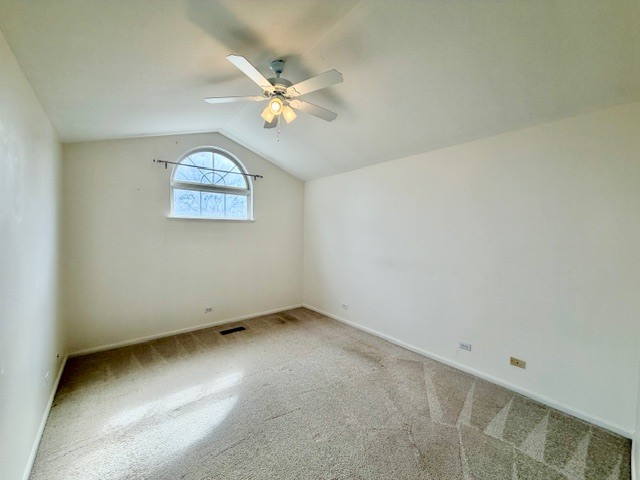 627 Cobblestone Court Elgin, IL 60120 - Photo 14 of 19