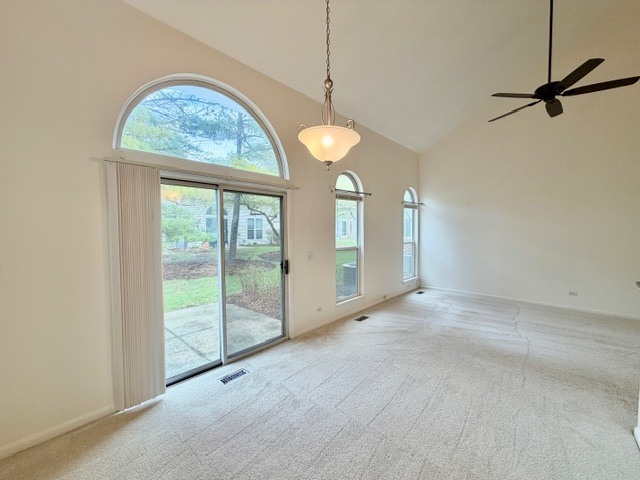 627 Cobblestone Court Elgin, IL 60120 - Photo 6 of 19