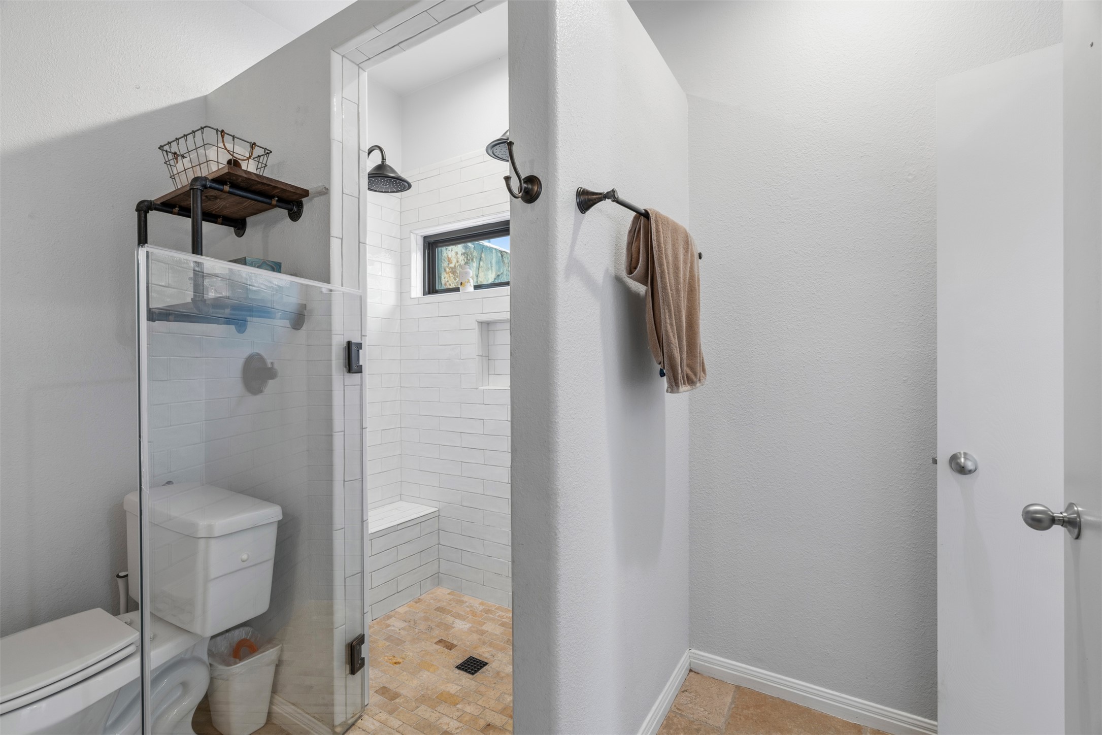 208 Amandas Way Leander, TX 78641 - Photo 15 of 25 2nd Full bath featuring toilet and a shower stall