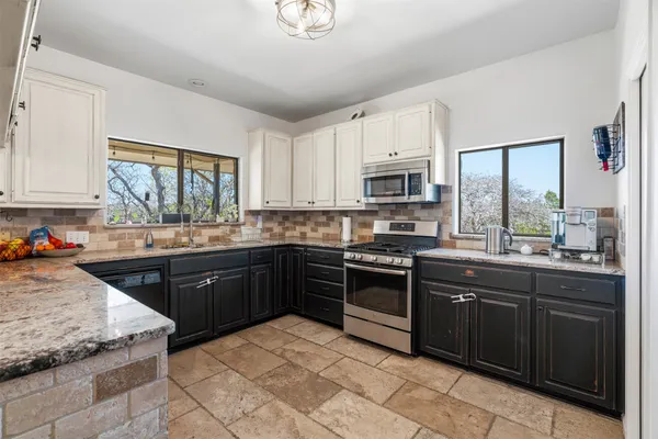 $895,000 | 208 Amandas Way, Leander, TX 78641
