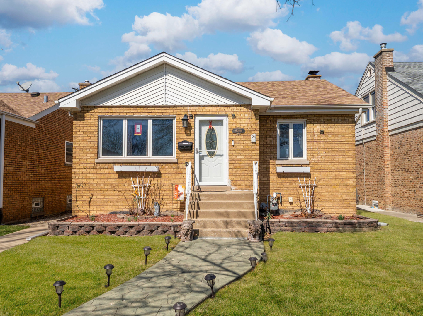 9020 West 22nd Place North Riverside, IL 60546 - Photo 1 of 31