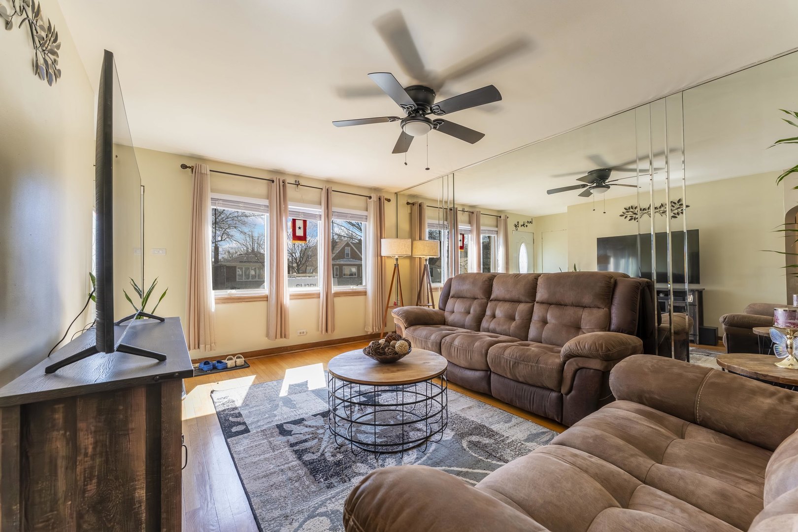 9020 West 22nd Place North Riverside, IL 60546 - Photo 6 of 31