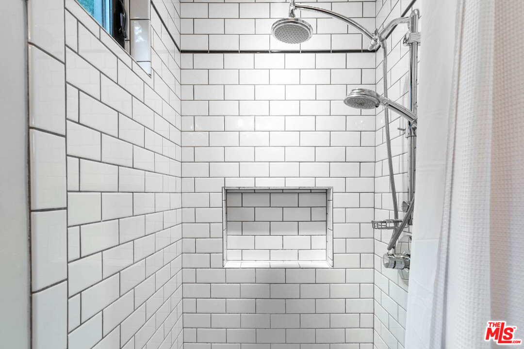 2016 Ewing Street Los Angeles, CA 90039 - Photo 15 of 33 a bathroom with a shower
