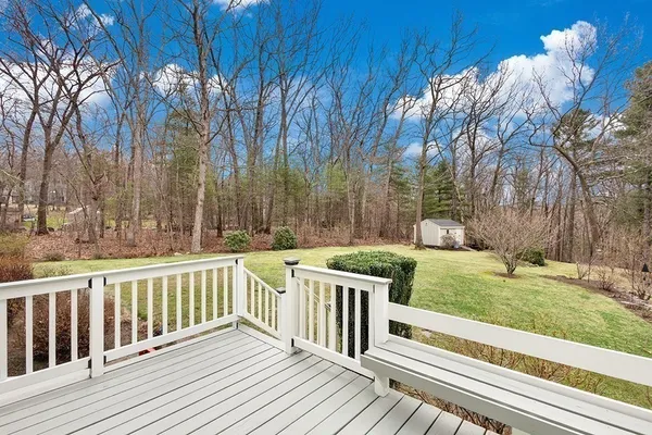 $689,000 | 7 Neck Hill Road, Mendon, MA 01756