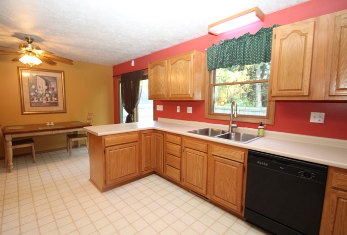 8401 West Pleasant Road Yorktown, IN 47396 - Photo 12 of 24 Gallery Image 12