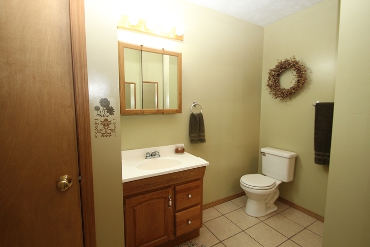 8401 West Pleasant Road Yorktown, IN 47396 - Photo 14 of 24 Gallery Image 14