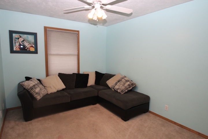 8401 West Pleasant Road Yorktown, IN 47396 - Photo 18 of 24 Gallery Image 18
