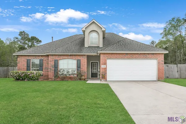$262,900 | 26526 Acadia Court, Denham Springs, LA 70726