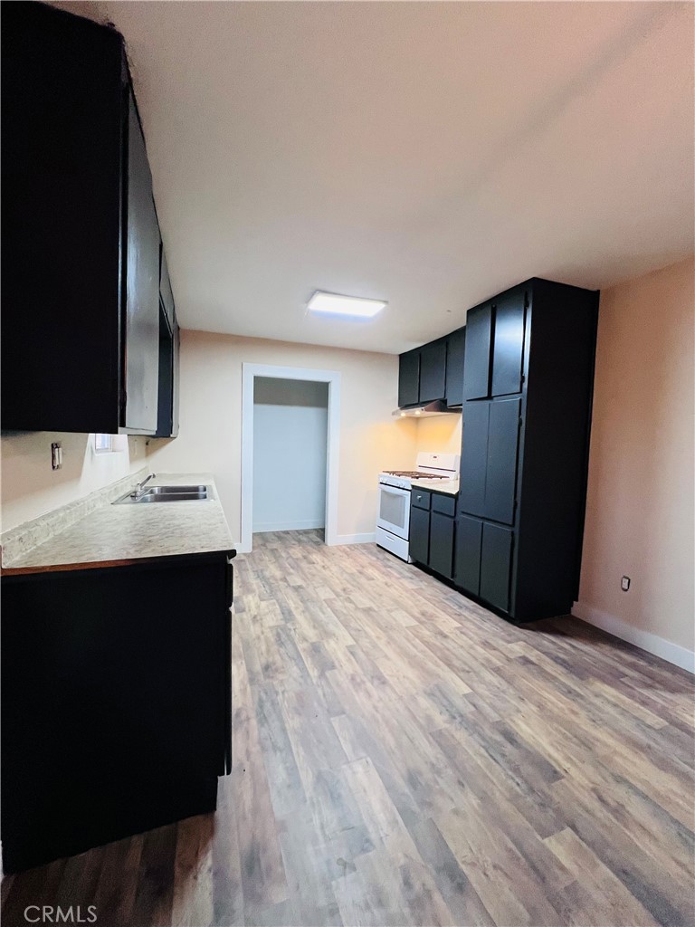 25346 Agate Road Barstow, CA 92311 - Photo 8 of 10 a bathroom with a sink and a mirror