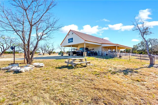 $4,276,800 | 1782 Farm To Market 218, Hamilton, TX 76531