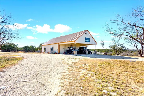$4,276,800 | 1782 Farm To Market 218, Hamilton, TX 76531