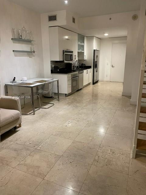 60 Southwest 13th Street, Unit 2210 Miami, FL 33130 - Photo 4 of 22