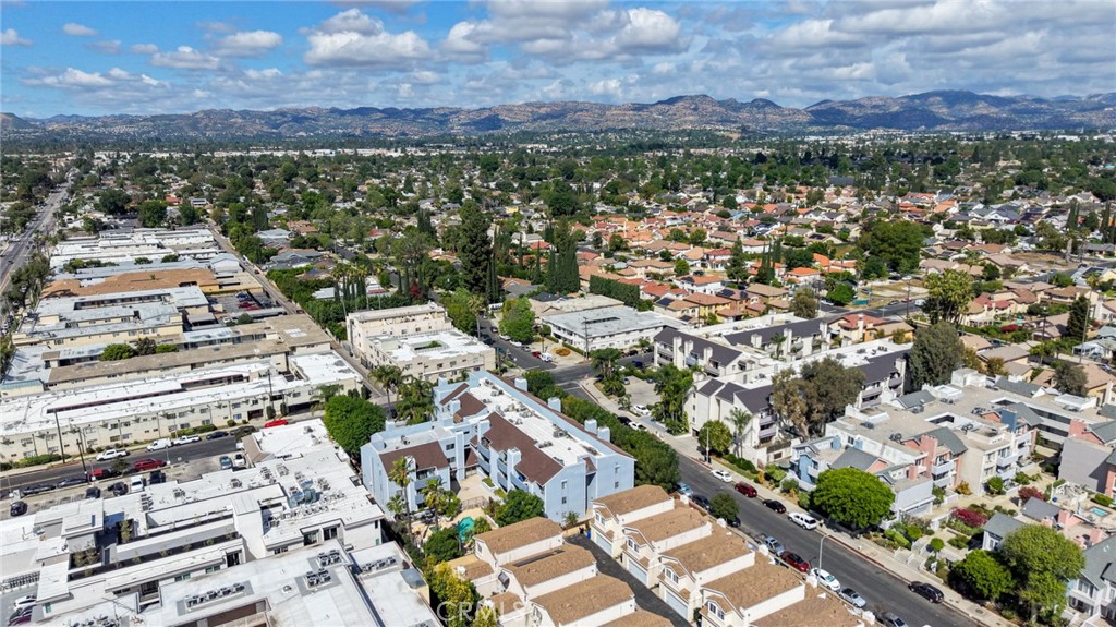 7640 Oso Avenue, Unit 318 Winnetka, CA 91306 - Photo 43 of 43 an aerial view of multiple house