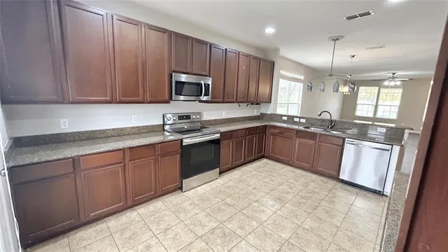 $2,695 | 8912 Cranston Court, Providence Village, TX 76227