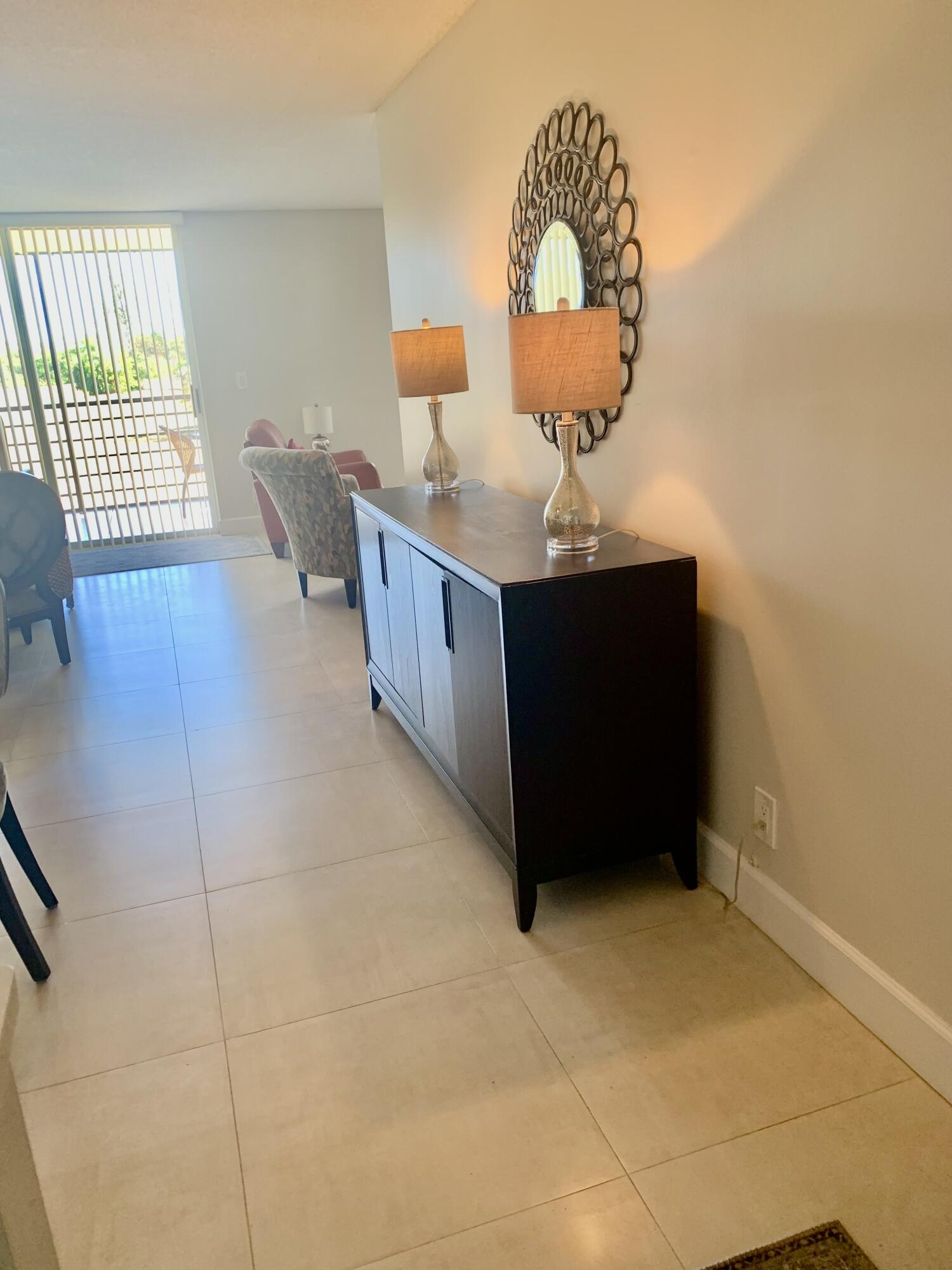 5340 Northwest 2nd Avenue, Unit 229 Boca Raton, FL 33487 - Photo 17 of 50 Dining Area