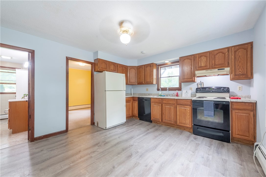 1043 Great Road Lincoln, RI 02865 - Photo 16 of 37