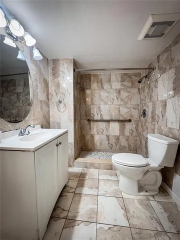 $2,400 | 9210 Fontainebleau Boulevard, Unit 103, Miami, FL 33172