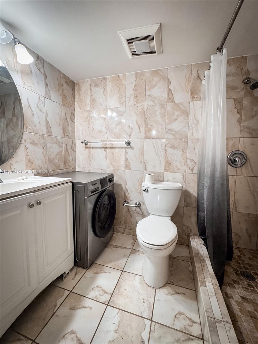 9210 Fontainebleau Boulevard, Unit 103 Miami, FL 33172 - Photo 12 of 14