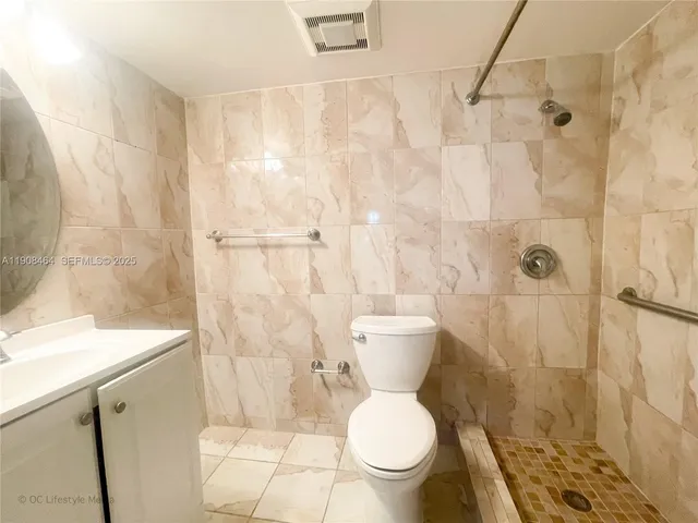 $2,400 | 9210 Fontainebleau Boulevard, Unit 103, Miami, FL 33172
