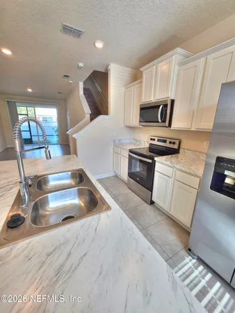 $1,695 | 3972 Village View Lane, Orange Park, FL 32065