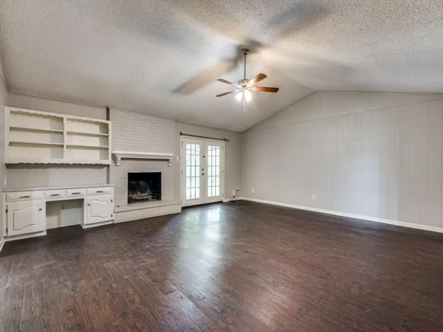 $2,095 | 2025 Cedar Valley Lane, Dallas, TX 75232