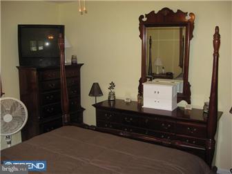 727 Route 537 Cream Ridge, NJ 08514 - Photo 8 of 12 Bedroom - Main