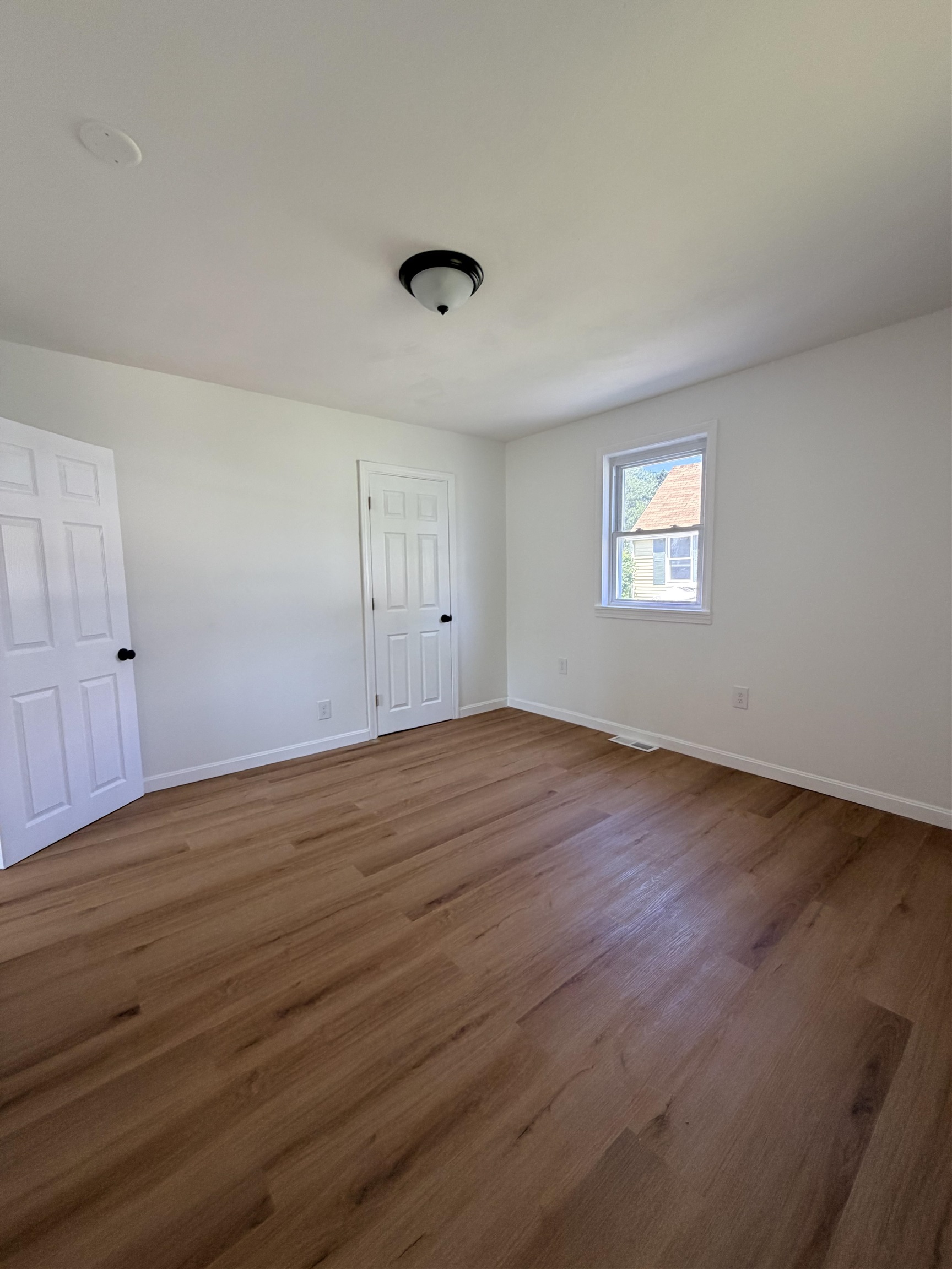 2 Tetreau Street Nashua, NH 03060 - Photo 4 of 9