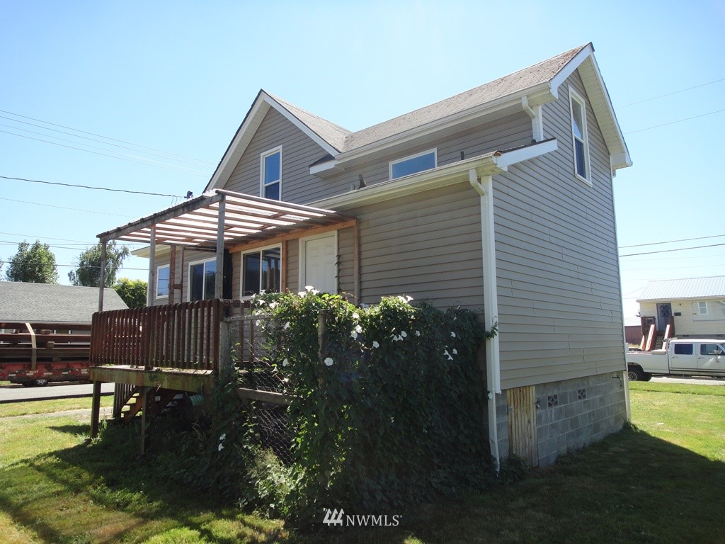 318 Southwest James Street Chehalis, WA 98532 - Photo 4 of 17 Gallery Image 4