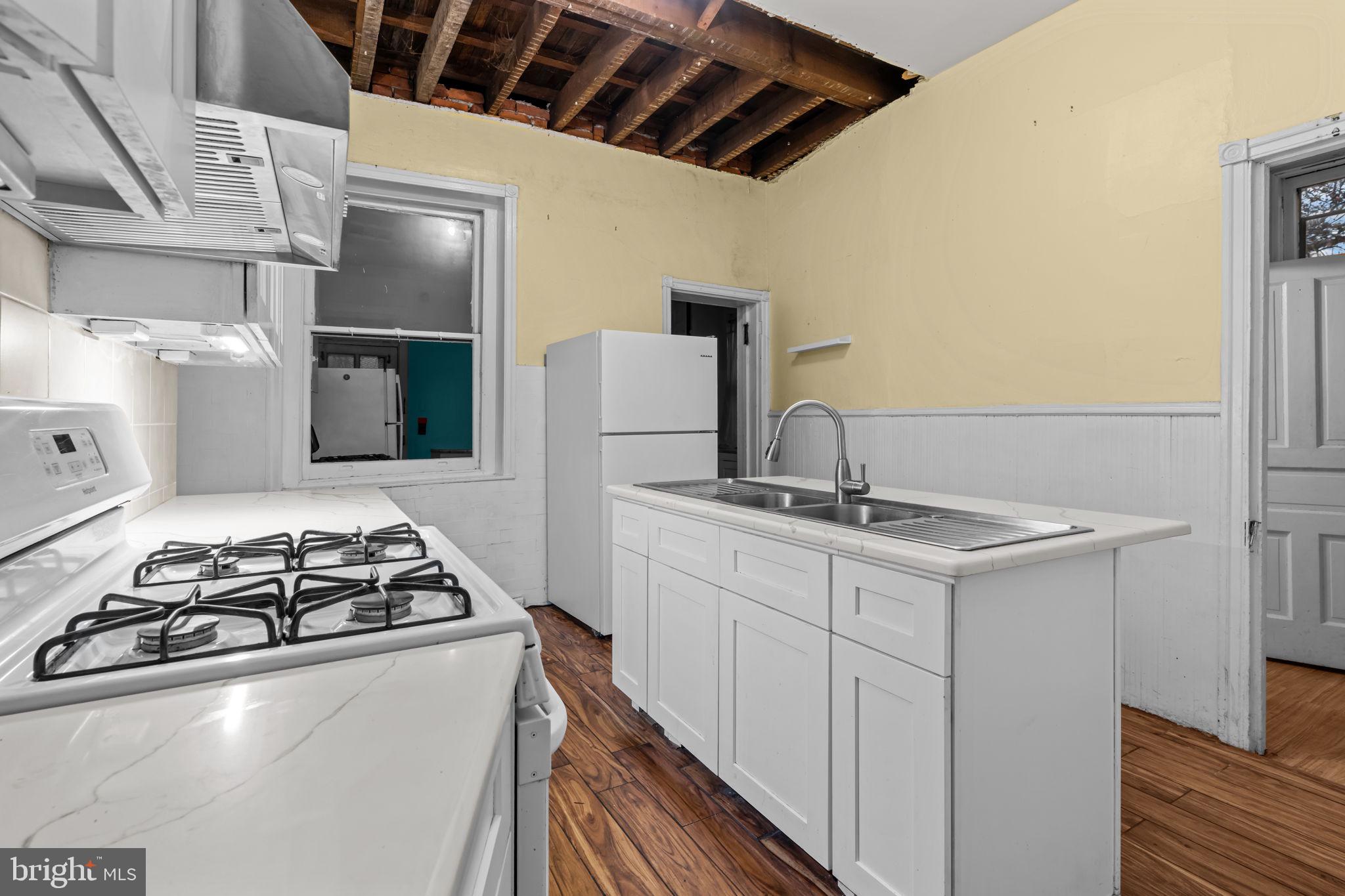 4401 Pine Street Philadelphia, PA 19104 - Photo 16 of 63 Kitchen