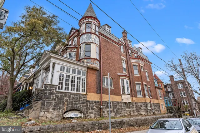 $749,900 | 4401 Pine Street, Philadelphia, PA 19104