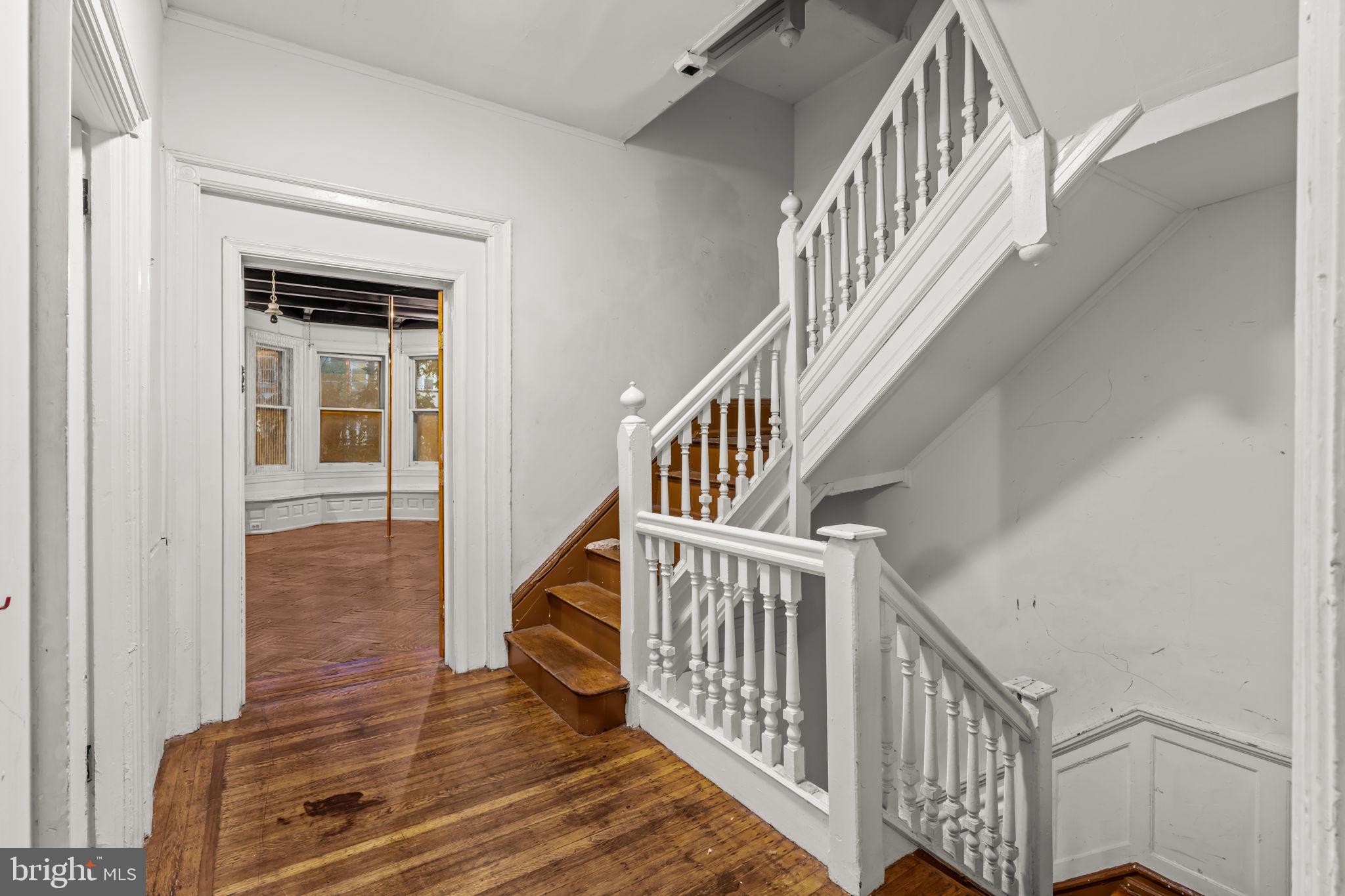 4401 Pine Street Philadelphia, PA 19104 - Photo 28 of 63 2nd floor hallway