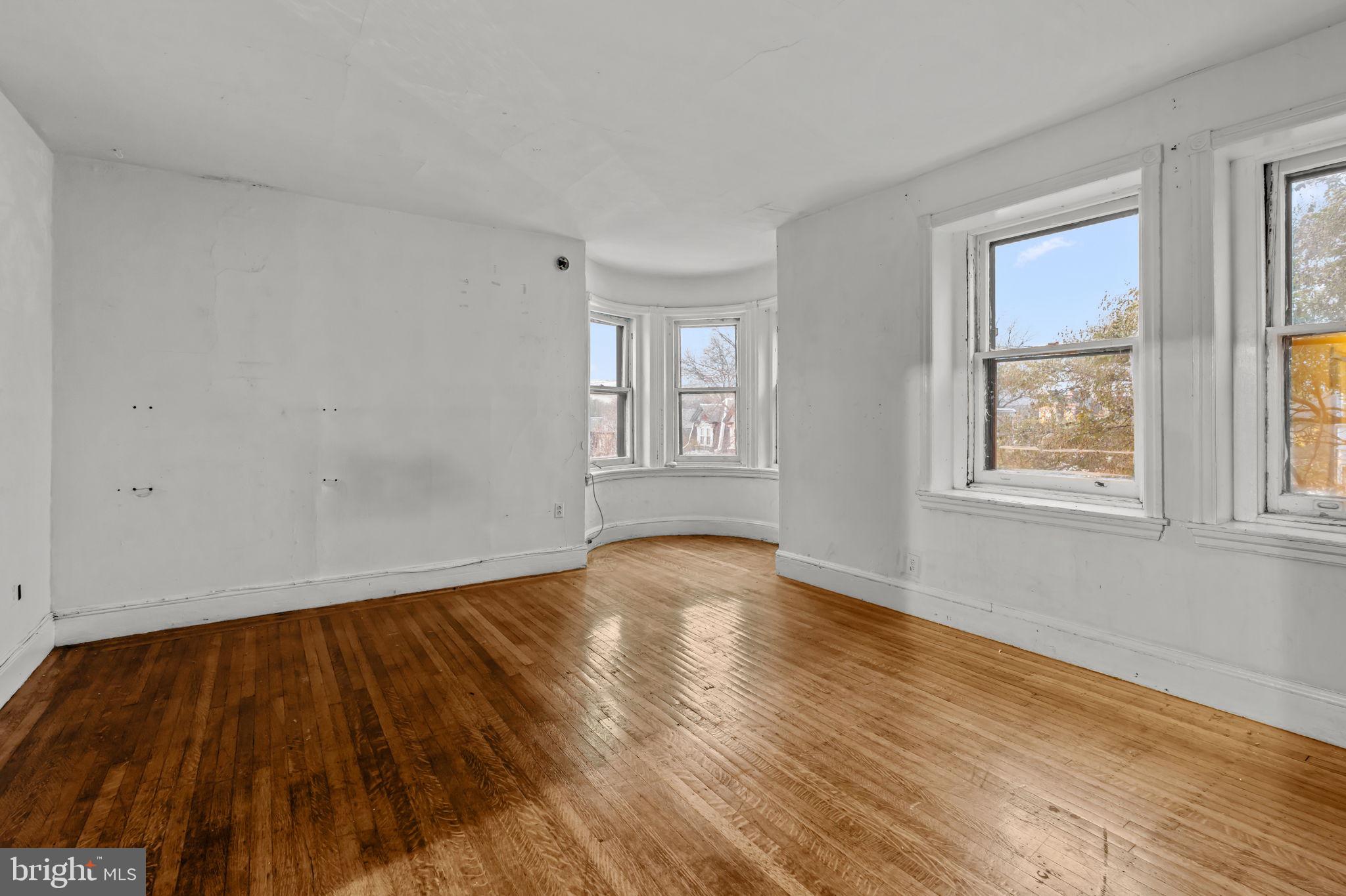4401 Pine Street Philadelphia, PA 19104 - Photo 29 of 63 3rd floor bedroom 1