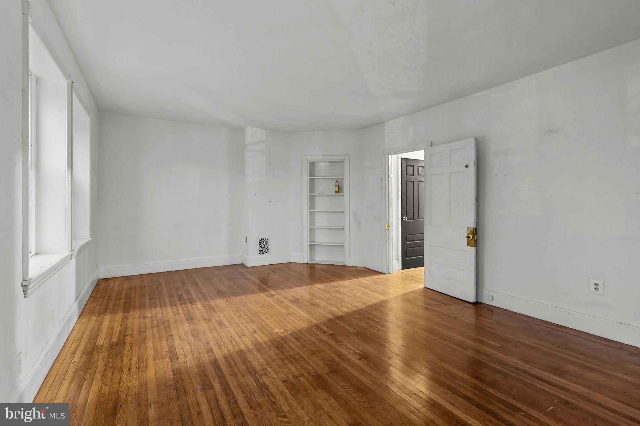 4401 Pine Street Philadelphia, PA 19104 - Photo 30 of 63 3rd floor bedroom 1