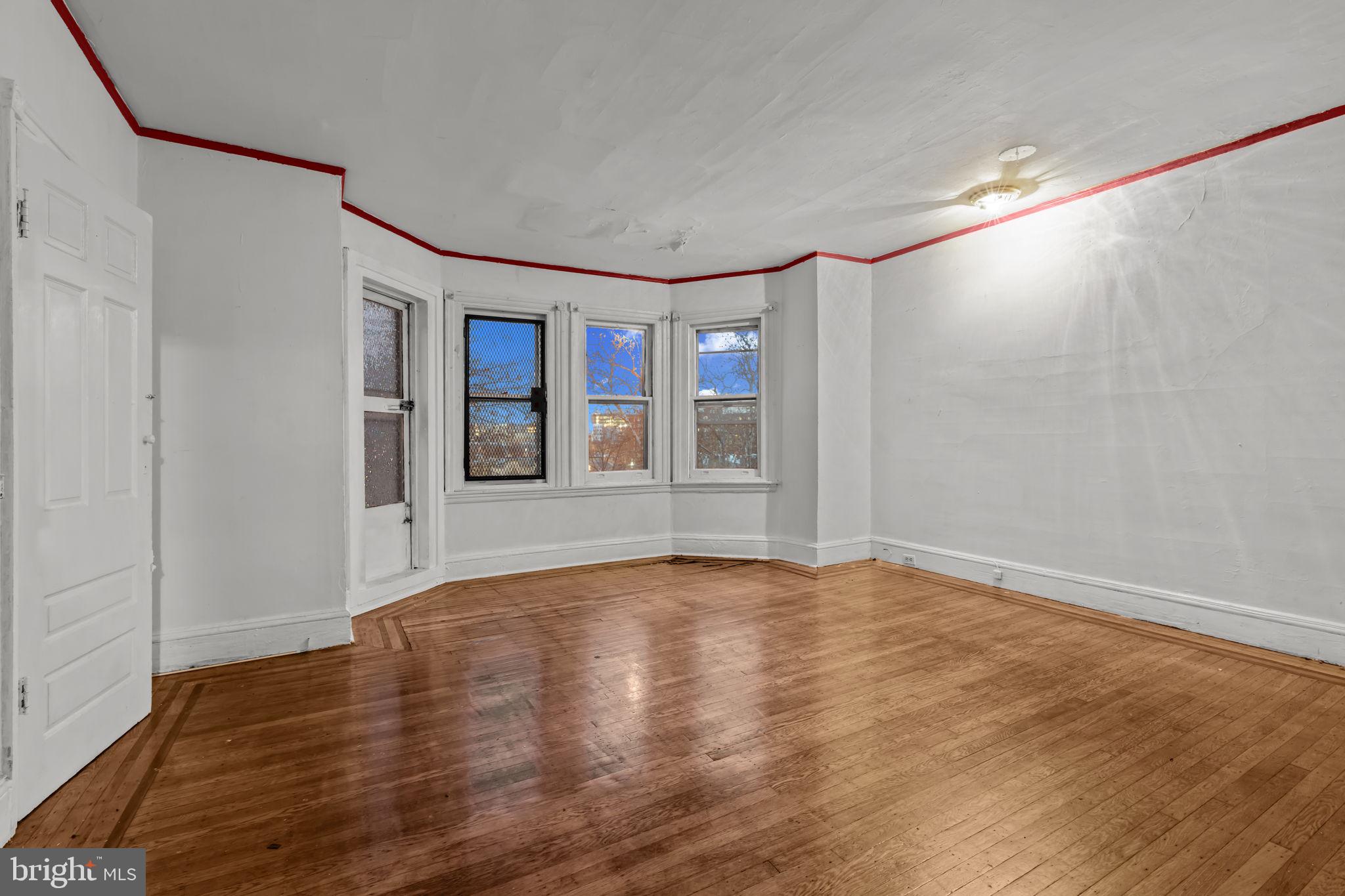4401 Pine Street Philadelphia, PA 19104 - Photo 32 of 63 3rd floor bedroom