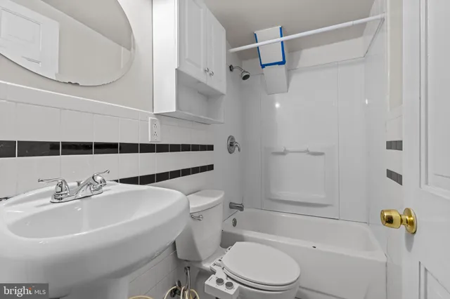 $749,900 | 4401 Pine Street, Philadelphia, PA 19104