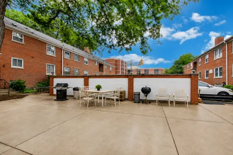 $205,000 | 6600 North Ridge Boulevard, Unit 2, Chicago, IL 60626