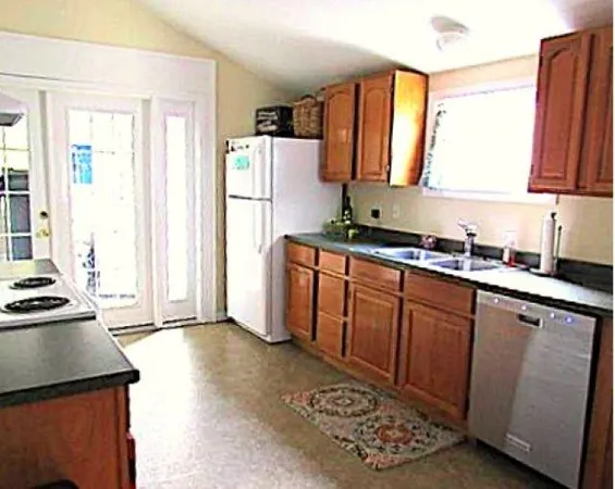 $420,000 | 55 Centre Street, Concord, NH 03301