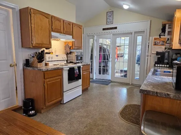 $420,000 | 55 Centre Street, Concord, NH 03301