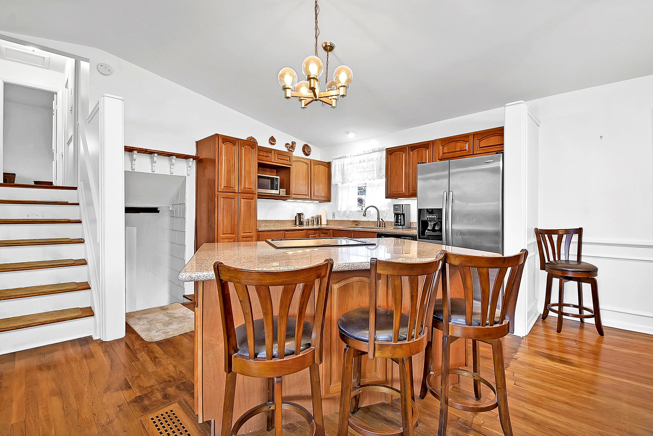 1413 Norma Road Columbus, OH 43229 - Photo 5 of 23 Gallery Image 5